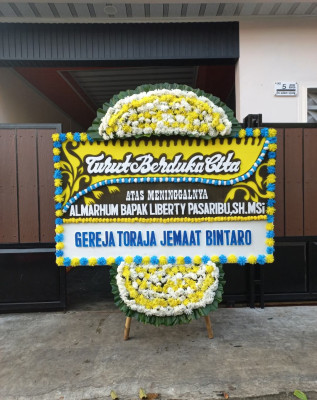Papan Bunga Duka di Ngade